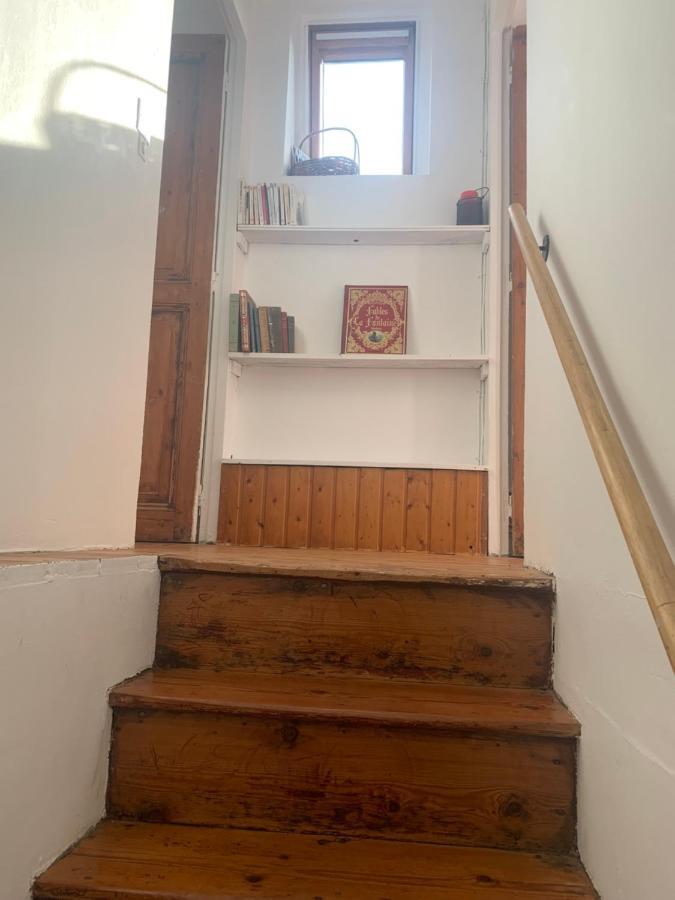Maison De Au Bord De La Riviere !